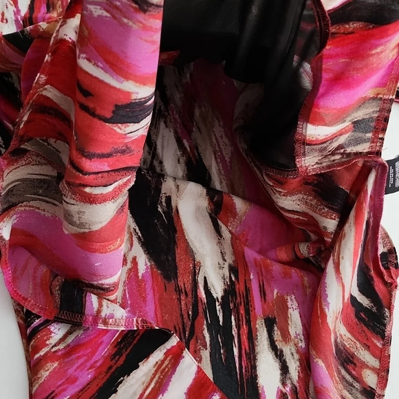 ⭐️3/ $30⭐️ Brody Myles Multi Pink Black 3/4 Length Sleeves V Neck Top Size M - Picture 6 of 13